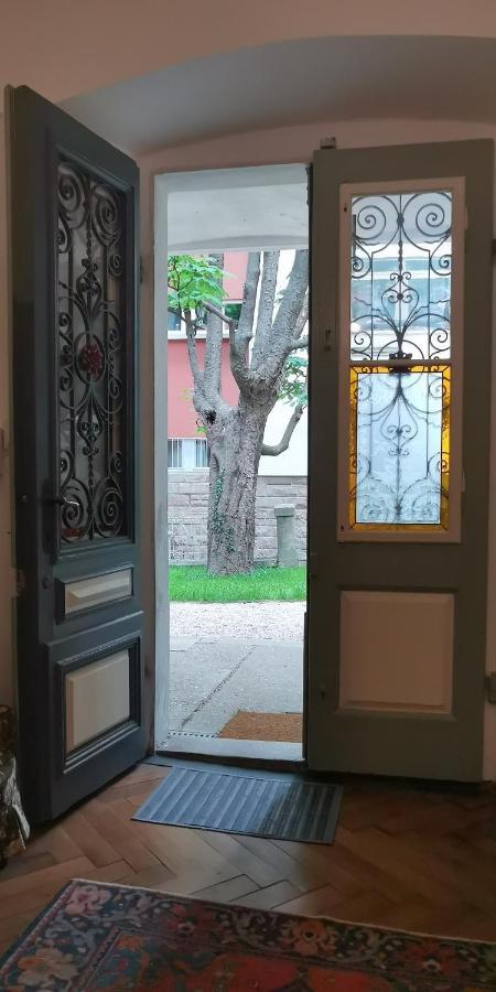 Charming Apartment In A 19Th Century Villa Trieste Esterno foto